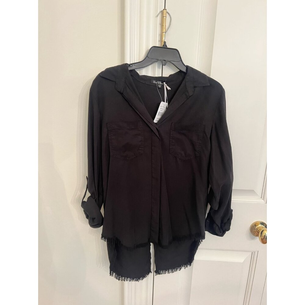 Velvet Heart Riley Button Down - Picture 2 of 3